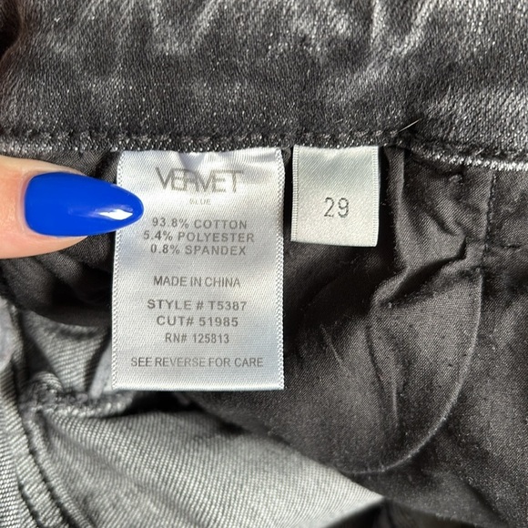 Vervet Amber Mid-Rise Ankle Skinny Uneven Panel Jeans - Picture 2 of 5